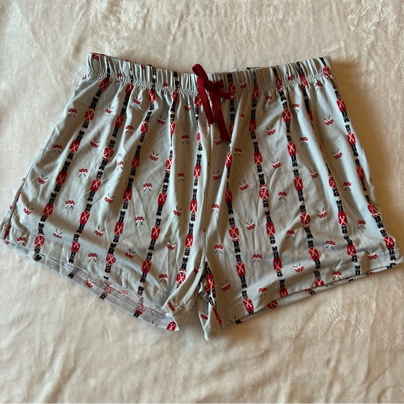 Nutcracker Sleep Shorts 🎄 - Picture 1 of 5